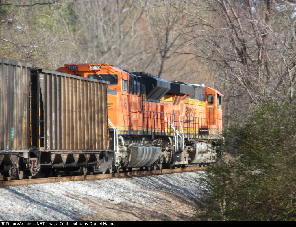 BNSF 8482
